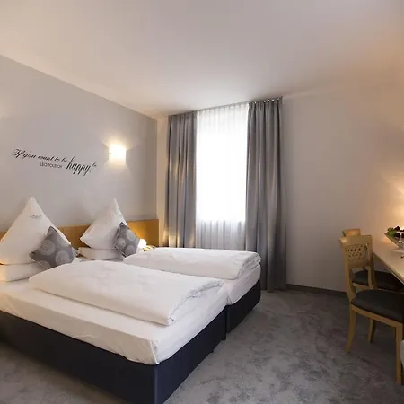 Drexel's Parkhotel Отель Мемминген
