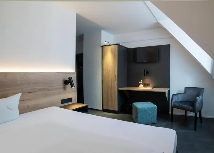 Drexel's Parkhotel فندق